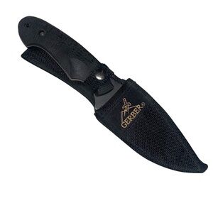 Gerber Fixed Blade Knife with Sheath. NEW